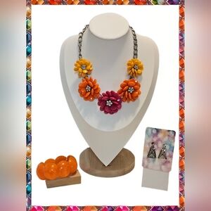 Floral Multicolor Statement Necklace Set